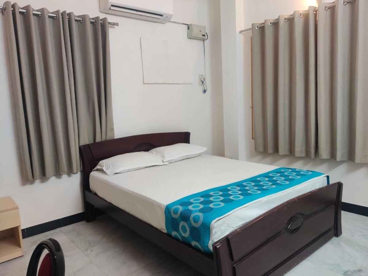 Roshini Serviced Apartments Chennai Exteriör bild