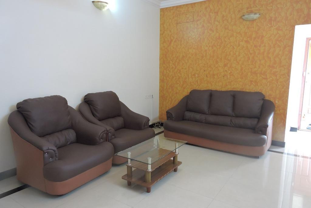 Roshini Serviced Apartments Chennai Exteriör bild