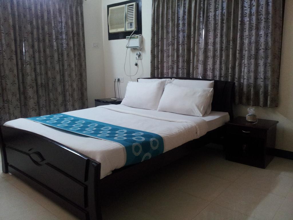 Roshini Serviced Apartments Chennai Exteriör bild