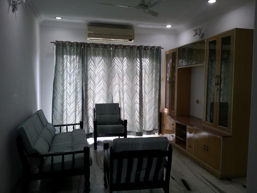 Roshini Serviced Apartments Chennai Exteriör bild